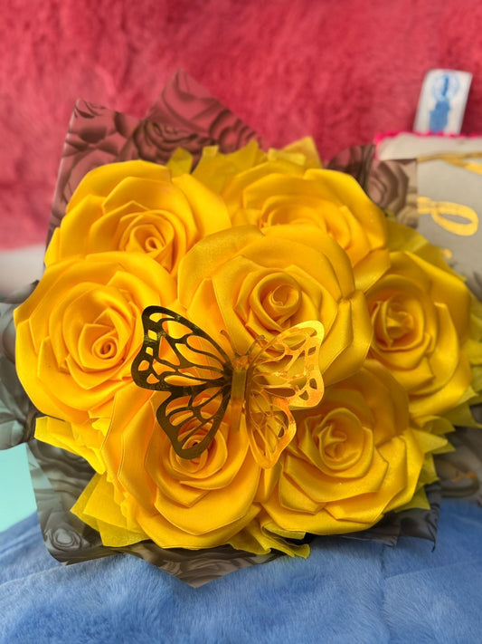 Ramo siete rosas eternas