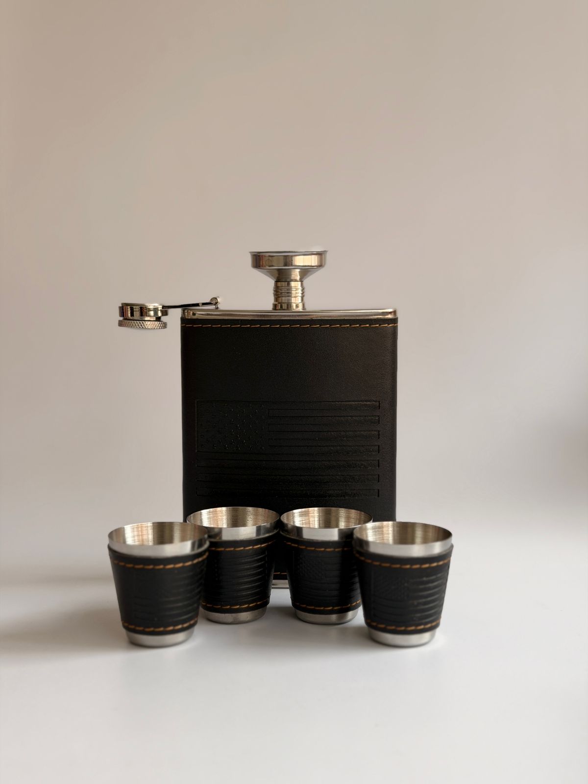 Licorera Whiskera con copas 31657