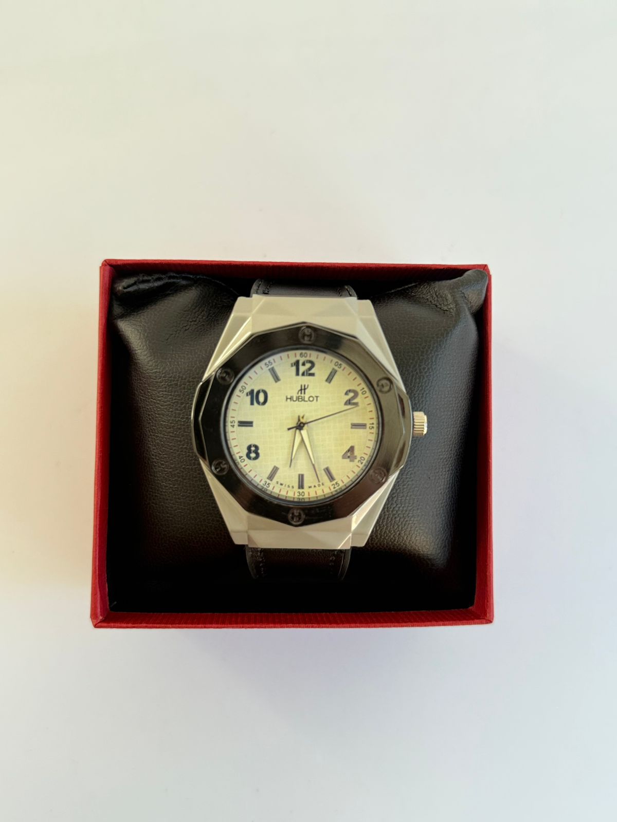 Reloj en cuero 31631 CAJACR